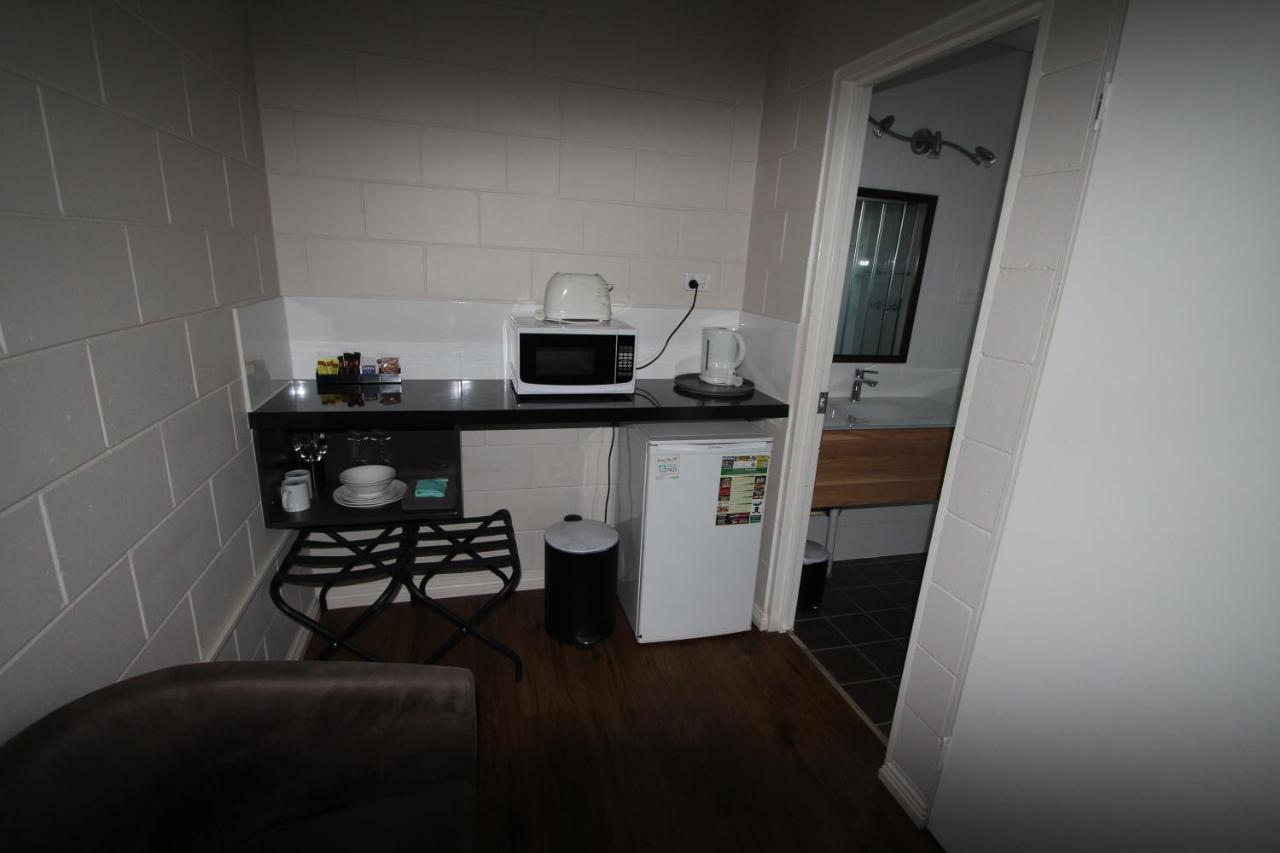 Colonial Rose Motel Townsville Esterno foto